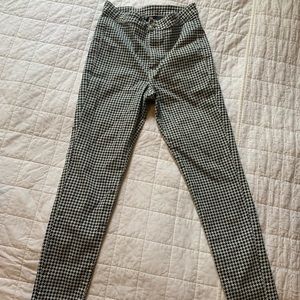 black and white print - high waisted pants